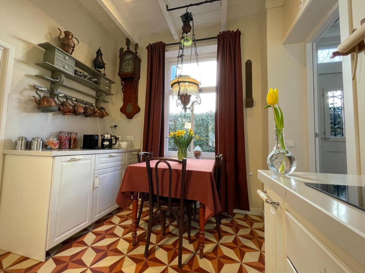 Bnb 'T Ambacht - Boutique Hotel Hendrik-Ido-Ambacht ภายนอก รูปภาพ