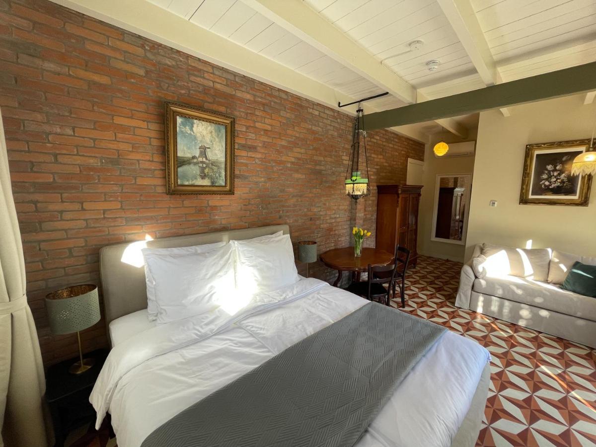Bnb 'T Ambacht - Boutique Hotel Hendrik-Ido-Ambacht ภายนอก รูปภาพ